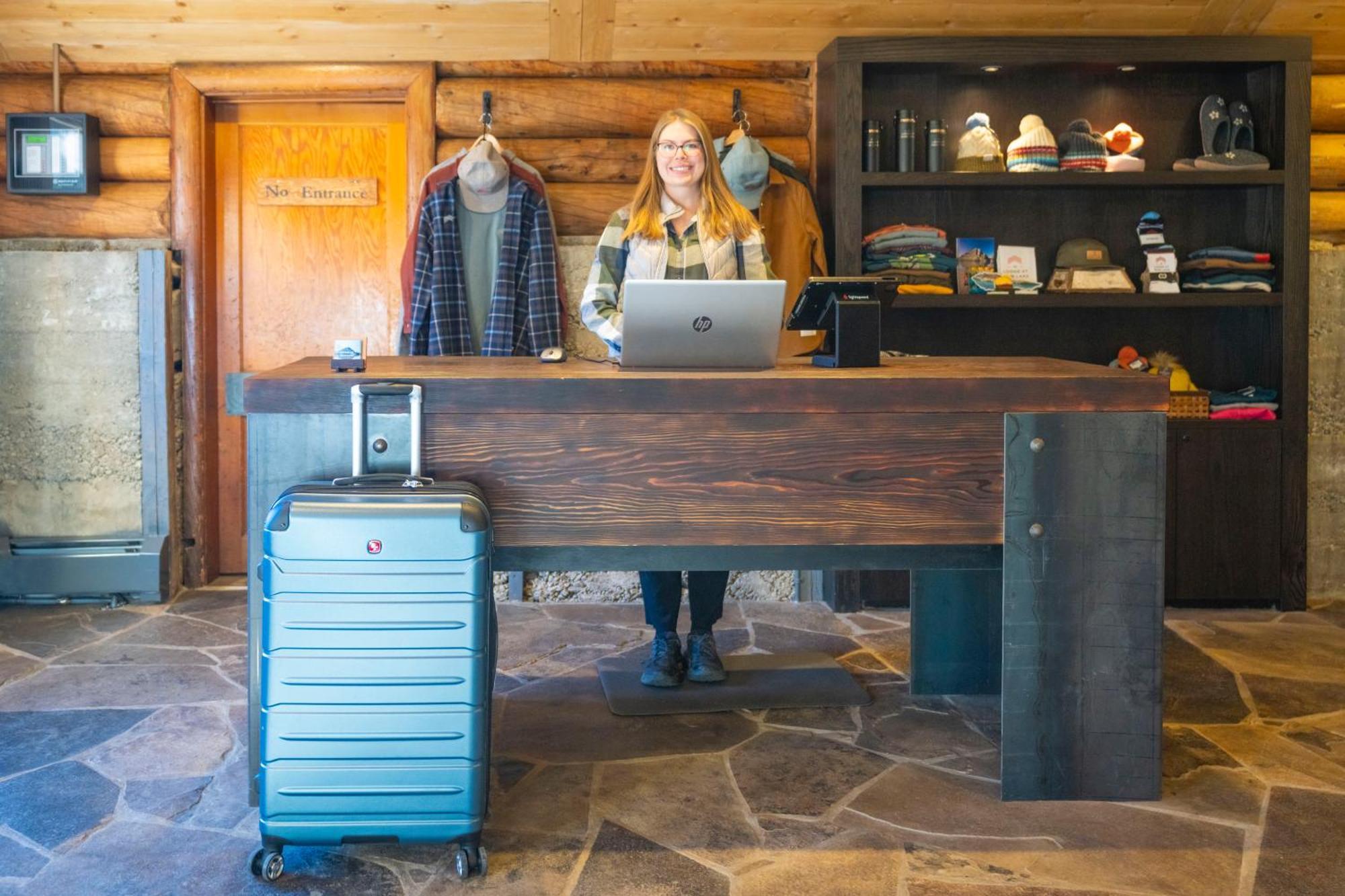 The Lodge At Bow Lake レイク・ルイーズ エクステリア 写真