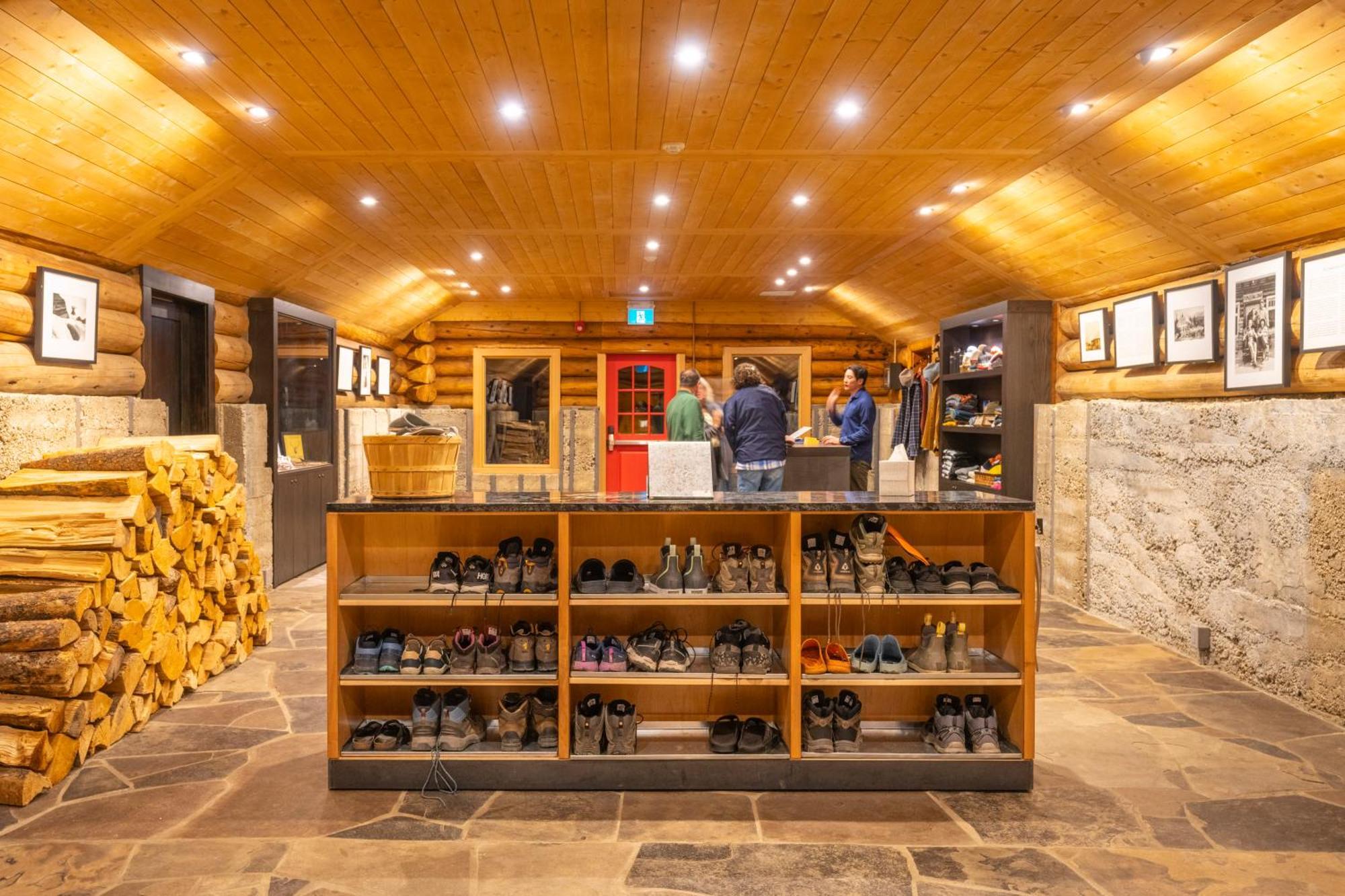 The Lodge At Bow Lake レイク・ルイーズ エクステリア 写真